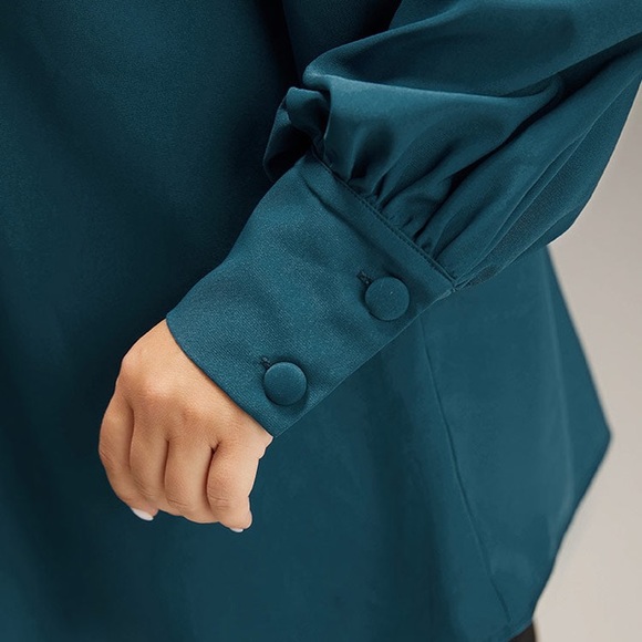 NWT BloomChic • Pleated Buttoned Sleeve, Teal, 3x 22-24 - Picture 2 of 5